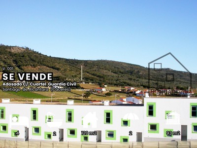 Adosado en venta en Santiago De Alcantara, Zona Cuartel Guardia Civil, con 4 dormitorios, 2 baños, plaza de garaje y 2 terrazas