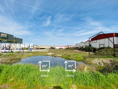 Terreno industrial en venta en Valencia De Alcantara, Poligono Industrial