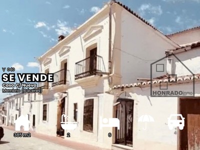 Casa en venta en Membrio, con 6 dormitorios, 2 baños y trastero