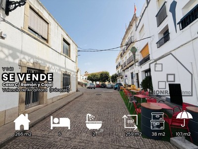 Casa en venta en Valencia De Alcantara, con 6 dormitorios, 2 baños, trastero y terreno