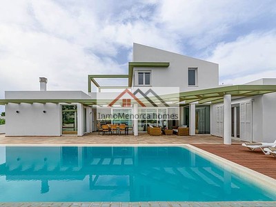 Chalet en venta en Ciudadela, con 4 dormitorios, 5 baños, 2 terrazas y terreno