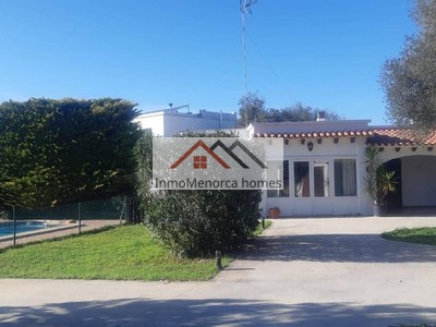 Chalet en venta en Ciudadela, Santandria, con 4 dormitorios, 2 baños, trastero, terraza y terreno