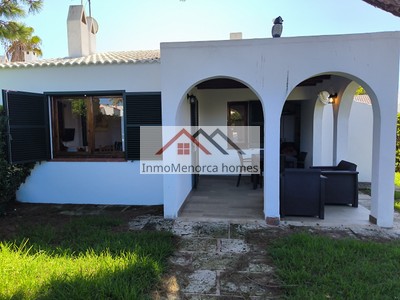 Apartamento en venta en Ciudadela, con 2 dormitorios, baño, terraza y terreno