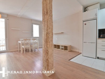 Piso en venta en Baracaldo, Lutxana, con 2 dormitorios, baño y balcón