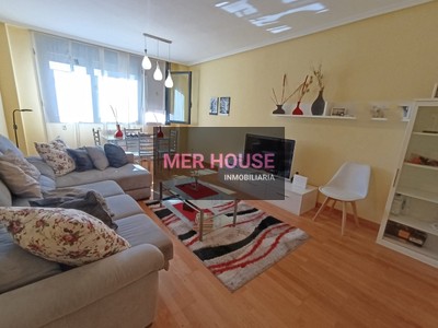 Apartamento en venta en Logroño, Valdegastea, con 2 dormitorios, 2 baños, plaza de garaje, trastero y terraza