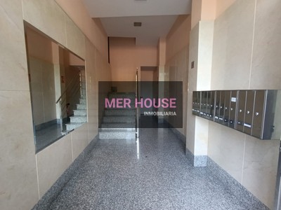 Piso en venta en Logroño, Oeste, con 2 dormitorios, baño y trastero