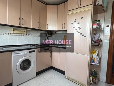 Piso en venta en Logroño, Ayuntamiento, con 2 dormitorios, baño y terraza