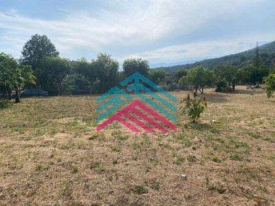 Terreno en venta en Candeleda, Centro Ciudad, con terreno