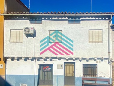 Casa en venta en Candeleda