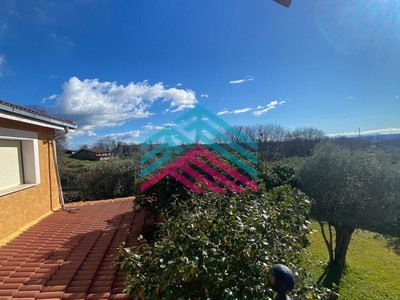 Chalet en venta en Candeleda, con terraza