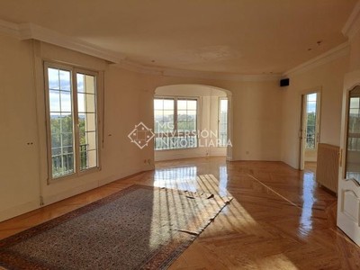Ático en venta en Retiro, con 3 dormitorios, 3 baños, trastero y terraza