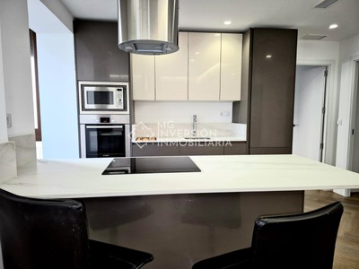 Piso en venta en Salamanca, con 3 dormitorios y 3 baños