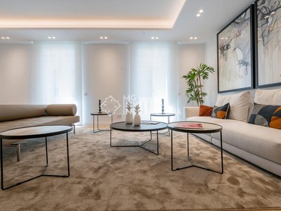 Piso en venta en Centro, Huertas Cortes, con 3 dormitorios, 3 baños, aseo y 2 balcones