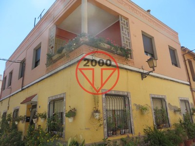 Casa en venta en Moncofa, con 4 dormitorios, baño y terraza