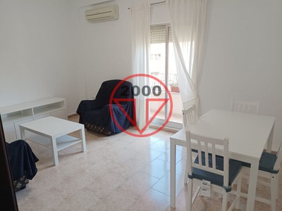 Piso en alquiler en Valencia, Marchalenes, con 4 dormitorios, baño y balcón