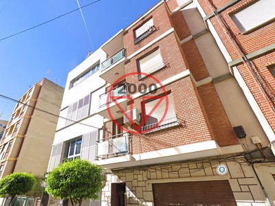 Piso en venta en Mislata, Juzgados, con 5 dormitorios, baño y balcón