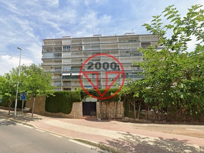 Apartamento en venta en Oropesa, Playa De La Concha, con 3 dormitorios, baño, plaza de garaje y balcón