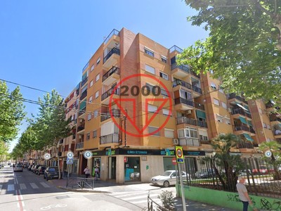 Piso en venta en Manises, El Mercado, con 3 dormitorios y baño