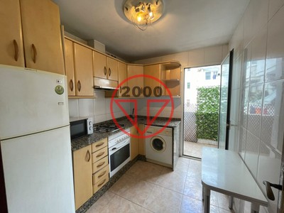 Piso en venta en Valencia, Tendetes, con 2 dormitorios, baño y balcón
