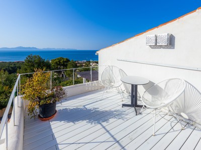 Casa en alquiler vacacional en Artà, Betlem, con 2 dormitorios, 2 baños, aseo, plaza de garaje, trastero, balcón, 5 terrazas y terreno