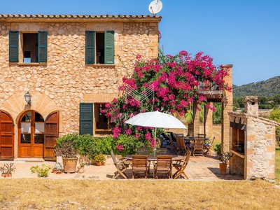 Villa en alquiler vacacional en Artà, con 2 dormitorios, baño, aseo y terreno
