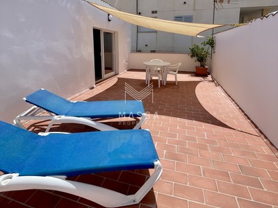 Apartamento en alquiler en Capdepera, Cala Ratjada, con 3 dormitorios, baño, balcón y terraza