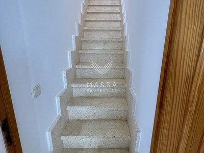 Acceso a planta superior