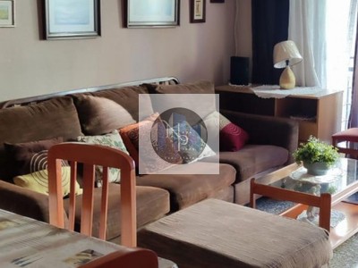 Piso en venta en Valencia, con 4 dormitorios, baño y balcón