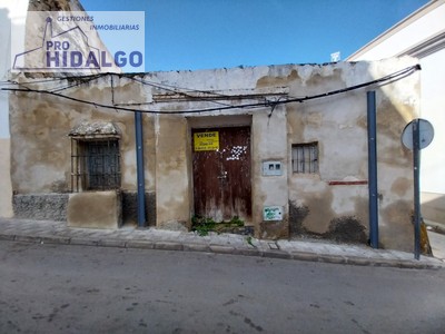 Casa para derribar en venta en Marchena