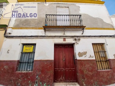 Casa para derribar en venta en Marchena