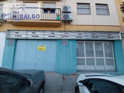 Local comercial en venta en Marchena, con baño