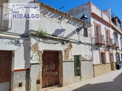 Casa para derribar en venta en Marchena