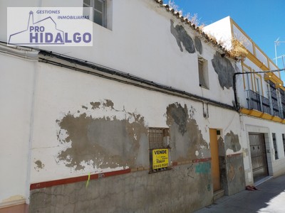 Casa para derribar en venta en Marchena