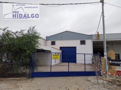 Nave industrial en alquiler en Marchena, con baño