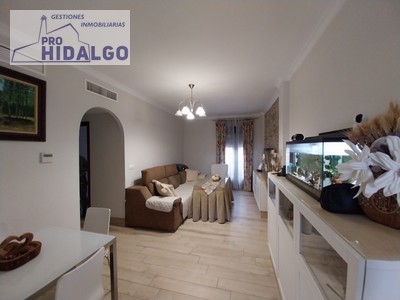 Piso en venta en Marchena, con 2 dormitorios y baño