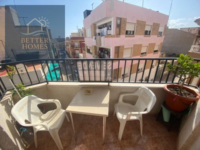 Apartamento en venta en Puerto De Mazarron, con 3 dormitorios, 2 baños y balcón