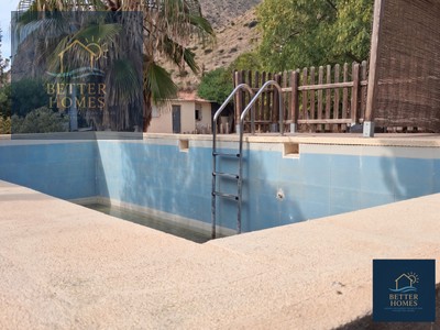 Finca rústica en venta en Pastrana, con 2 dormitorios, baño y terreno