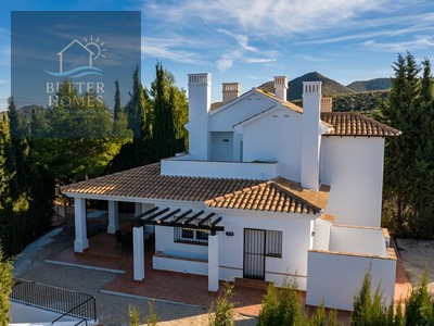 Chalet en venta en Las Palas, con 2 dormitorios, baño, balcón y terreno