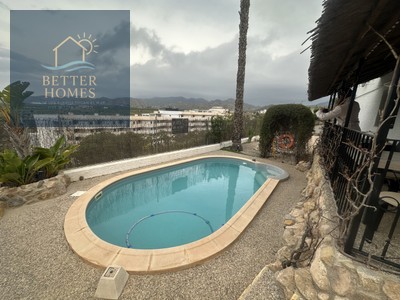 Chalet en venta en Isla Plana, El Limonar, con 5 dormitorios y 4 baños