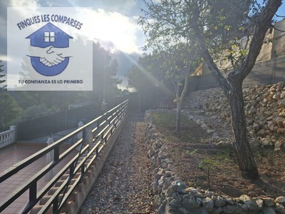 Casa en venta en Castellet I La Gornal, Trencarroques, con 3 dormitorios, 2 baños, trastero, terraza y terreno