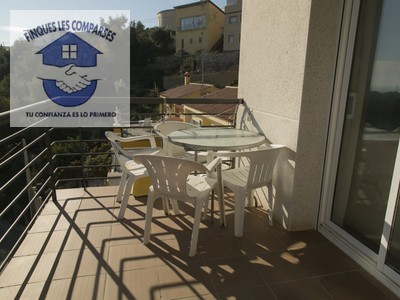 Casa en venta en Cunit, Costa Cunit / Los Rosales / Els Jardins De Cunit, con 3 dormitorios, baño, trastero y terreno