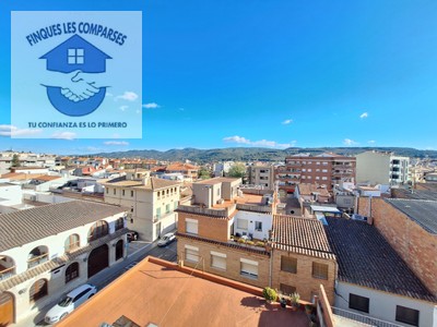 Piso en venta en Sant Sadurni Danoia, Centre, con 4 dormitorios, 2 baños, plaza de garaje, trastero y 2 balcones
