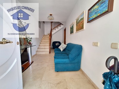 Casa en venta en Vilanova I La Geltru, Moli De Vent/sant Joan - Laiguacuit, con 5 dormitorios, 2 baños, 3 plazas de garaje, trastero y 4 balcones