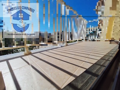 Piso en venta en Vilanova I La Geltru, Molí De Vent-sant Joan, con 4 dormitorios, baño, trastero y balcón