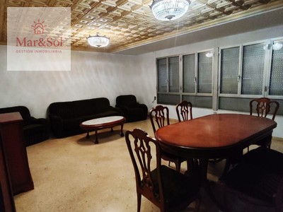 Piso en venta en Sueca, con 4 dormitorios, 2 baños y trastero