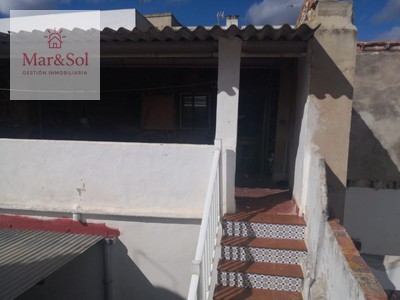 Casa en venta en Favara, con 4 dormitorios, 2 baños, trastero y 2 terrazas