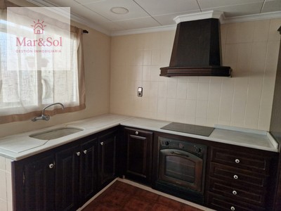Piso en venta en Albalat De La Ribera, con 3 dormitorios, 2 baños, balcón y terraza