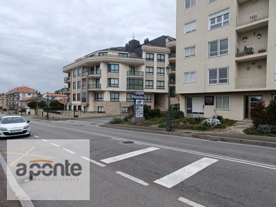 Piso en venta en Sanxenxo, Avenida De León, con 2 dormitorios, 2 baños y trastero