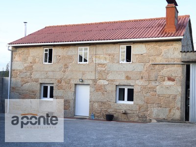 Casa en venta en Mazaricos, Ginzo, con 3 dormitorios, 2 baños, 2 plazas de garaje, trastero y terreno