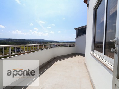 Piso en venta en Carballo, Centro, con 4 dormitorios, 2 baños, trastero, balcón y terraza